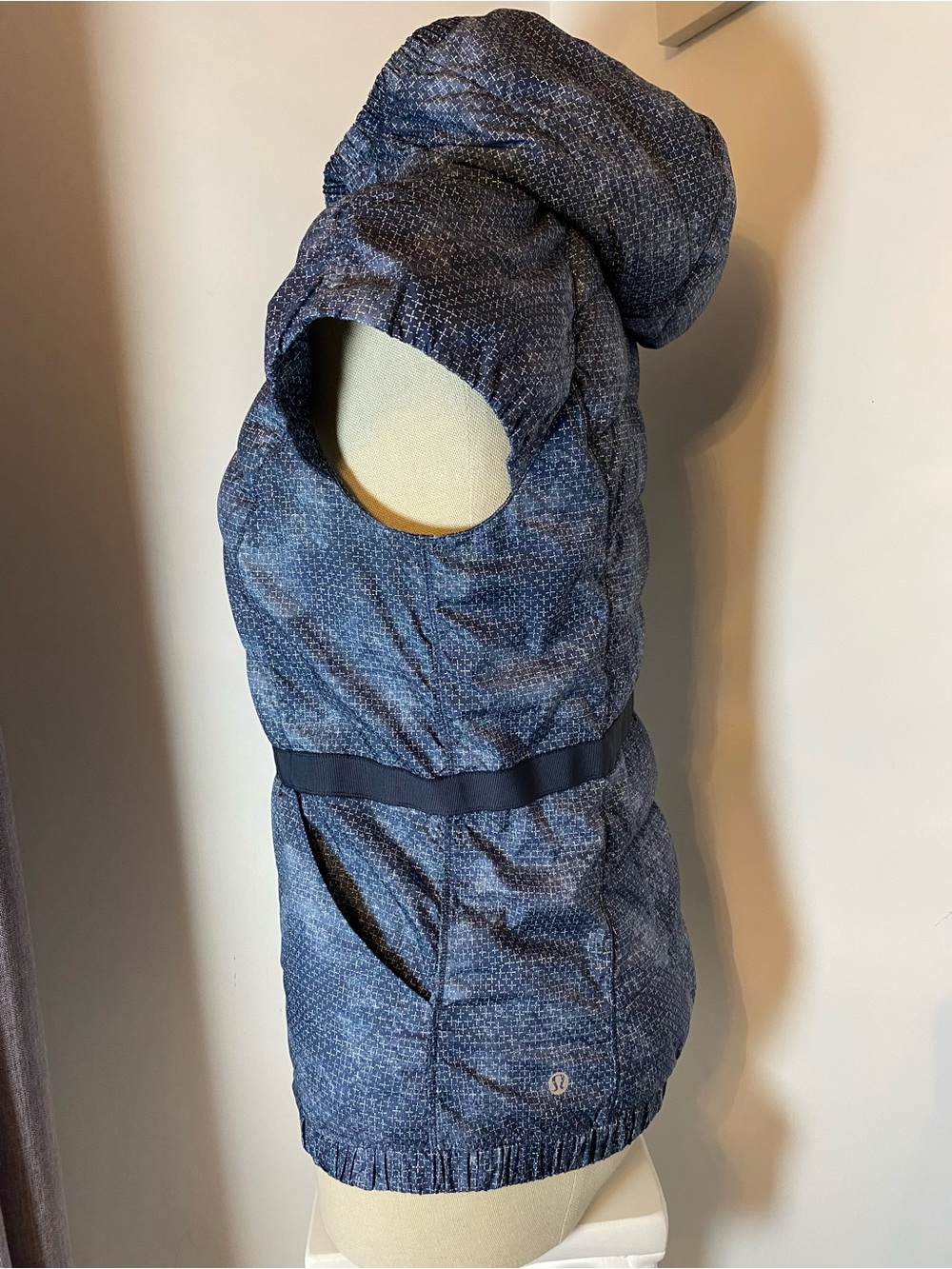 Lululemon Spring Fling Puffy Vest - Picture 4 of 8